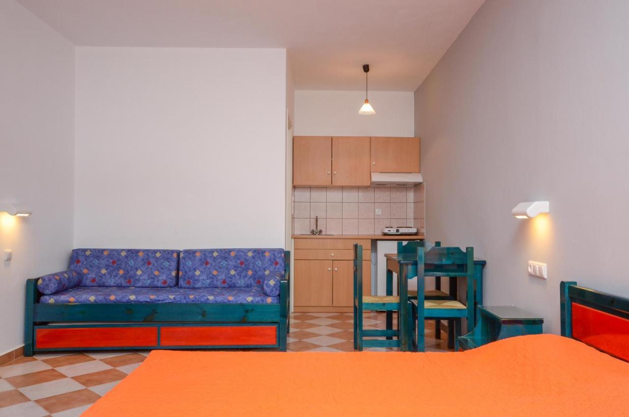 Hotel Fanis Agia Anna  エクステリア 写真