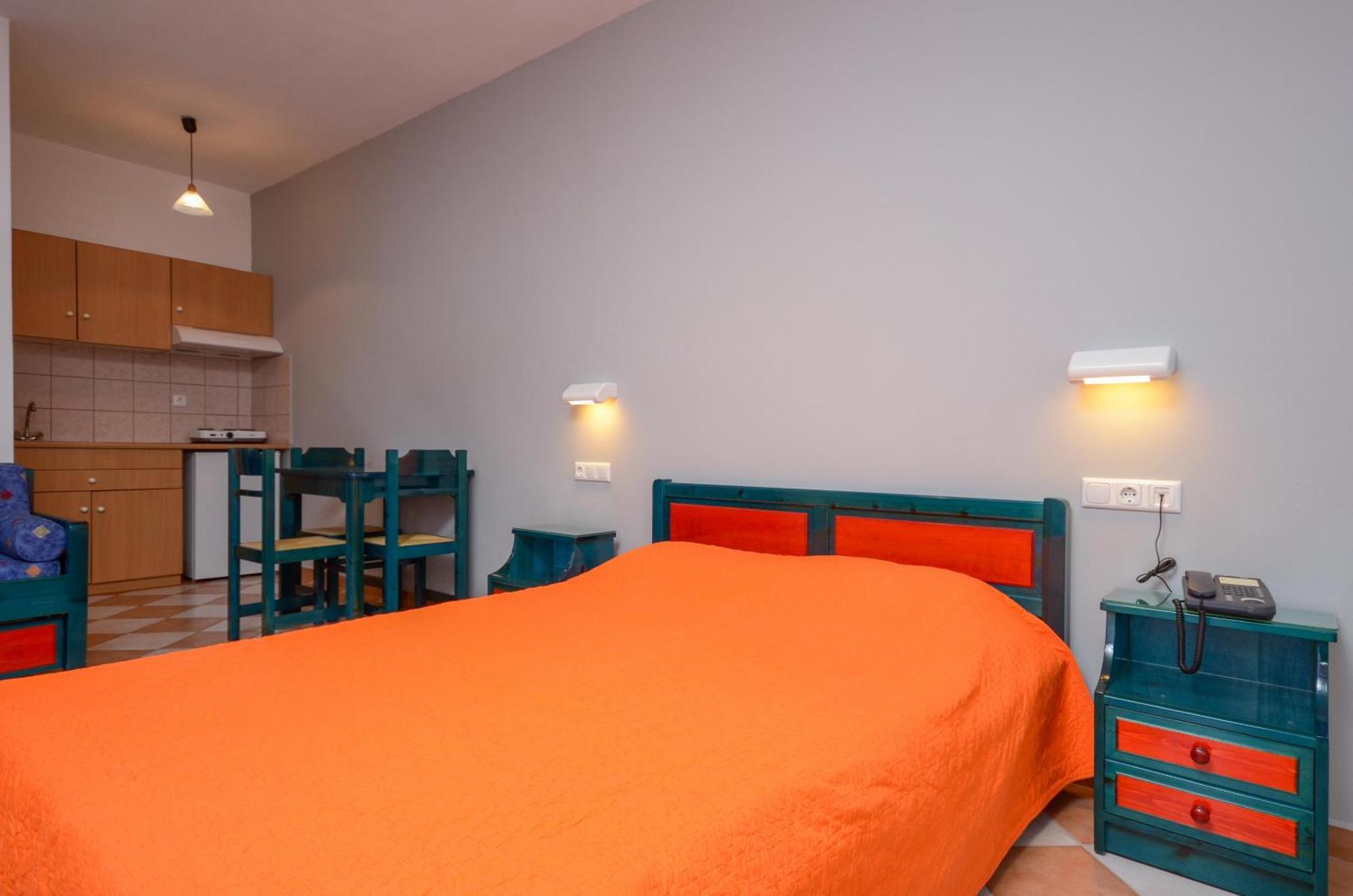 Hotel Fanis Agia Anna  エクステリア 写真